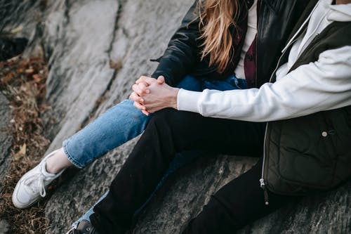 男友始终放不下前女友，我好怕他离开我